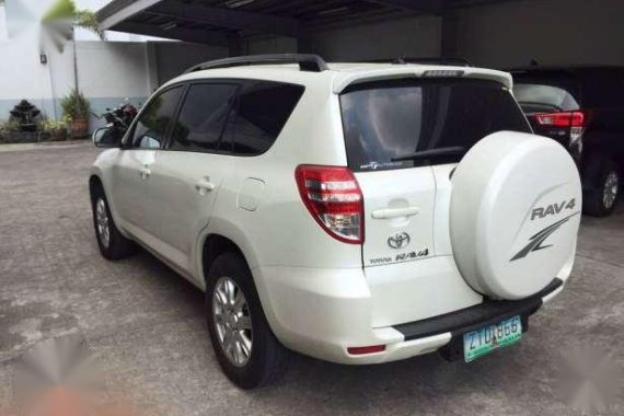 2009 Toyota Rav4 PearlWhite AT For Sale