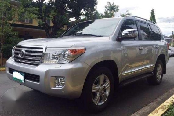 2014 Land Cruiser VX Local LC200