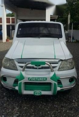 Toyota Fortuner 2008 White MT For Sale