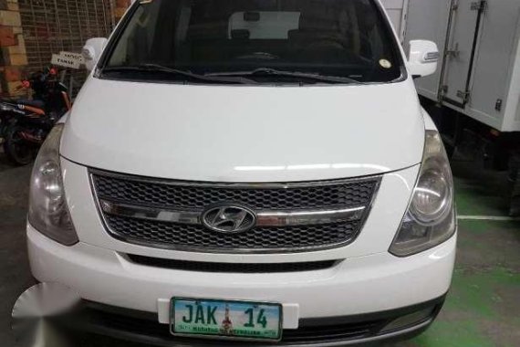 Hyundai Grand Starex Gold Van