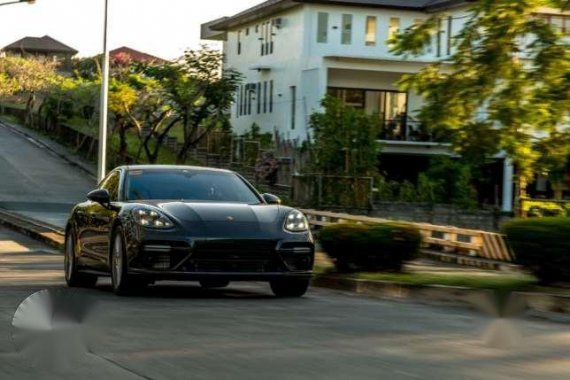 2017 Porsche Panamera Turbo