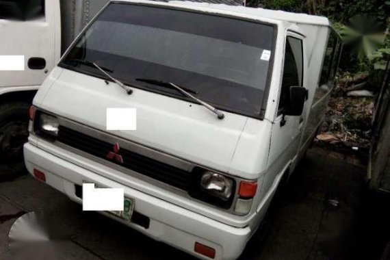 mitsubishi L300 FB van isuzu close van