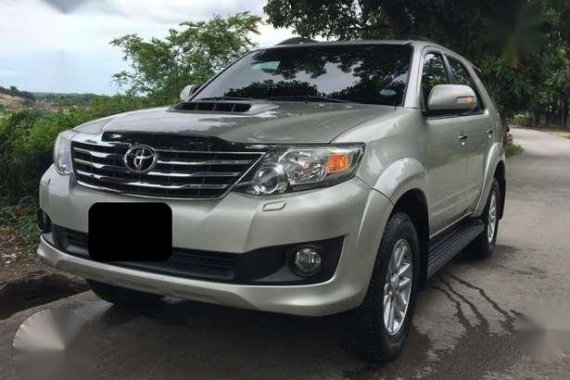 2013 TOYOTA FORTUNER G 1st owned cebu w sales invoice delivery rcpt