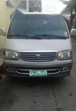 2004 Toyota Hiace Super Grandia 3.0 D