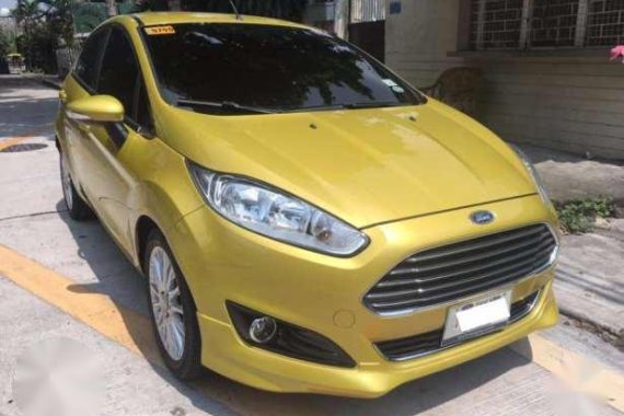 2016 Ford Fiesta EcoBoost AT Golden 