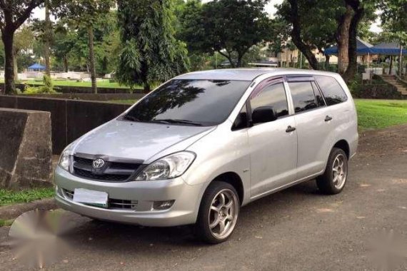 Toyota Innova J 2008