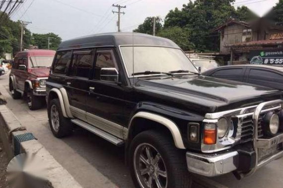 1997 Nissan Patrol Safari GQ Black 4x4 MT