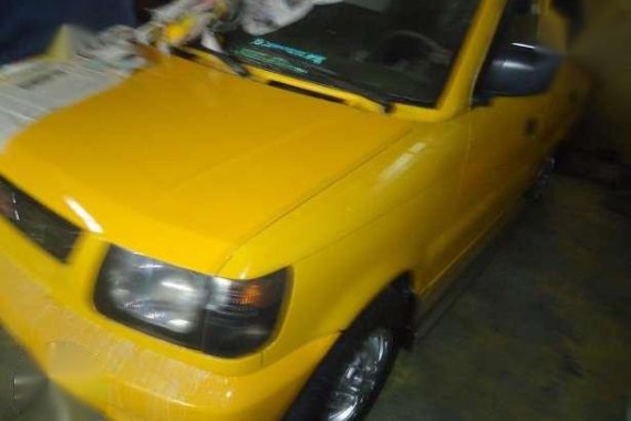 2006 Mitsubishi Adventure MT DSL Yellow