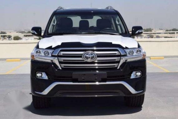 2017 Toyota Land Cruiser LC200 Luxury Platinum BLACK