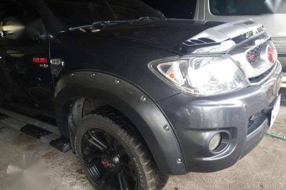 Toyota Hilux E 2010 MT Gray For Sale