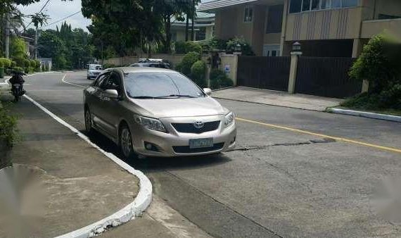 Toyota Corolla Altis V 2010 AT Silver For Sale