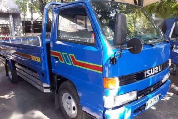 Isuzu Elf Dropside NKR