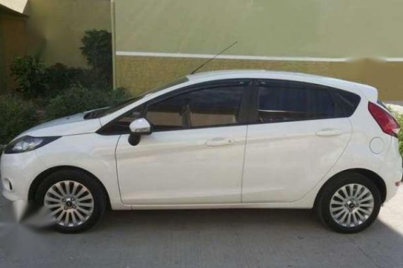 Ford FIESTA 2010 _ AT * flawless condition * super fresh * all power