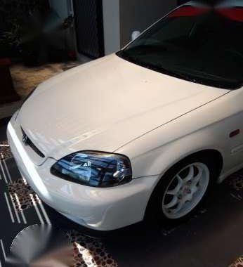 Honda Civic SiR 2000 Model