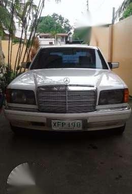 Mercedes Benz Sedan Model 560 SEL