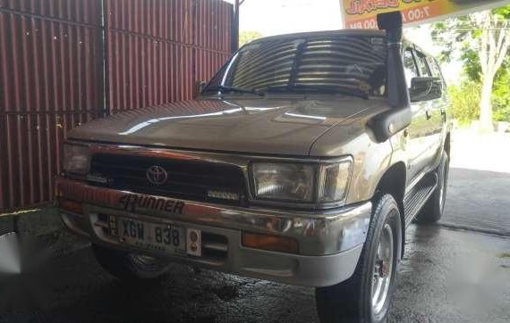 Toyota Hilux SR5 Dubai 4x4 MT Silver 