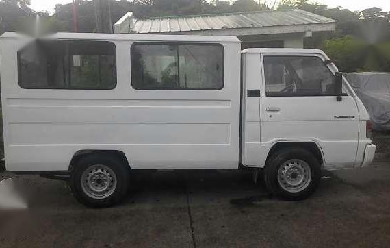 Mitsubishi L300 fb van