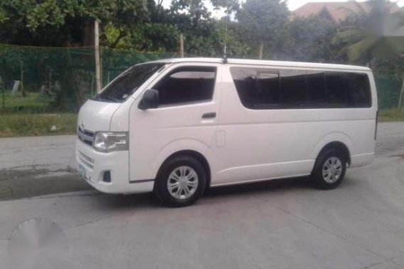 2011 Toyota HiAce White MT For Sale