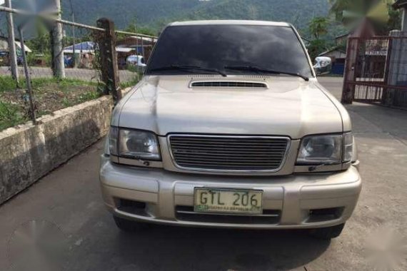 isuzu trooper skyroof edition