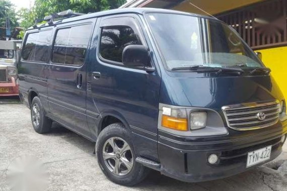 TOYOTA Hi Ace Commuter 2000 model