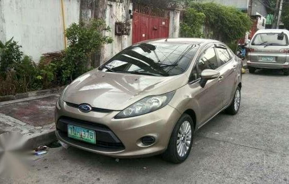 Ford Fiesta 2012 AT Beige For Sale