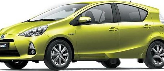 Toyota Prius C Full Option 2017