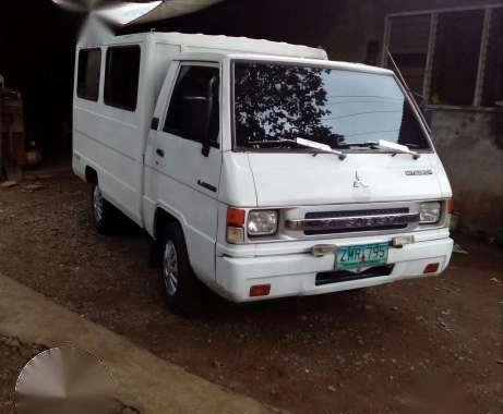 2008 Mitsubishi L300 FB Deluxe