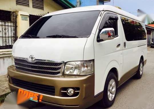 Toyota Hiace Super Grandia 2010 White AT 