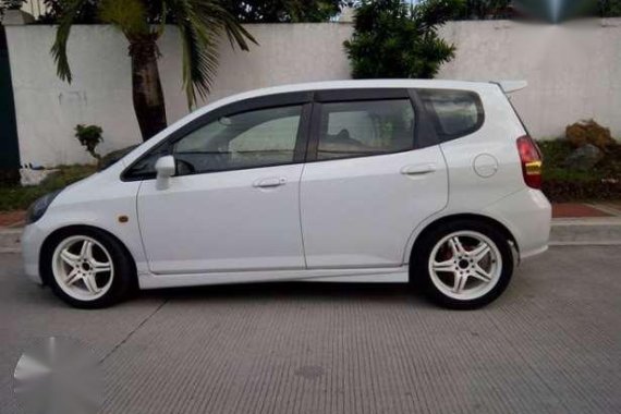 Well kept Honda jazz 2001 for sale