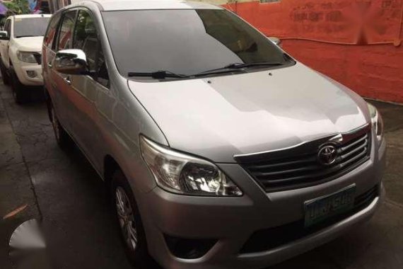 toyota innova 2012