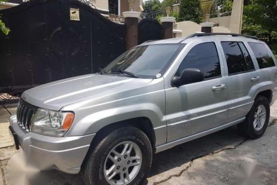 Cherokee Jeep Laredo 4x4 AT 2002 Silver 