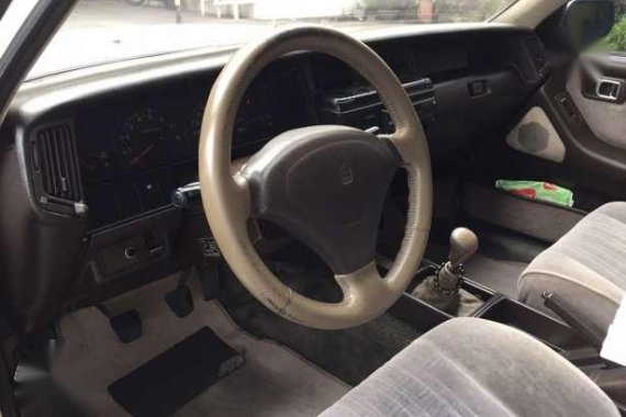 Toyota Crown 1993 White Manual For Sale