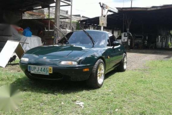 Mazda Miata MX5 1997 LOCAL vs benz bmw z3 z4 porsche sports car 2 door