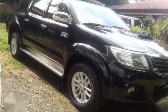 2012 Toyota Hilux 4WD Black AT For Sale