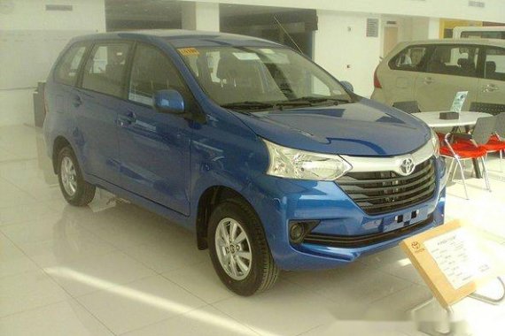 Toyota Avanza 2017 Van Blue for sale 