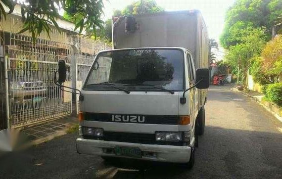 Isuzu elf 4be1 good as new for sale