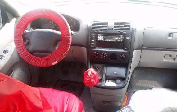 2004 KIA carnival