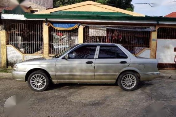 Nissan Sentra 1993 LEC Silver MT For Sale