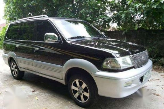 Toyota revo 2001 sports runner