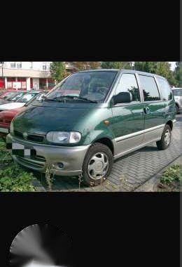 Nissan Serena 1993 Green AT For Sale