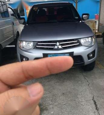 2013 Mitsubishi Strada glx v matic 