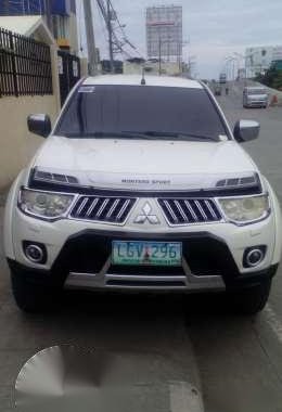 Mitsubishi Montero SE 4x4 2011 model