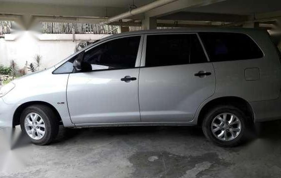 Toyota Innova E 2011 diesel mt