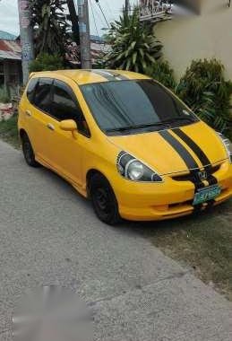Honda Fit 2010 Yellow Hatchback AT For Sale