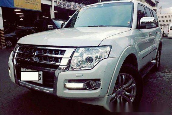 2015 MITSUBISHI PAJERO GLS Gas Automatic