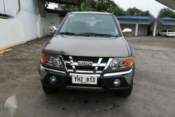 Isuzu Crosswind Sportivo 2010 model good for sale
