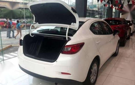 2017 Mazda2 AT brand new for sale