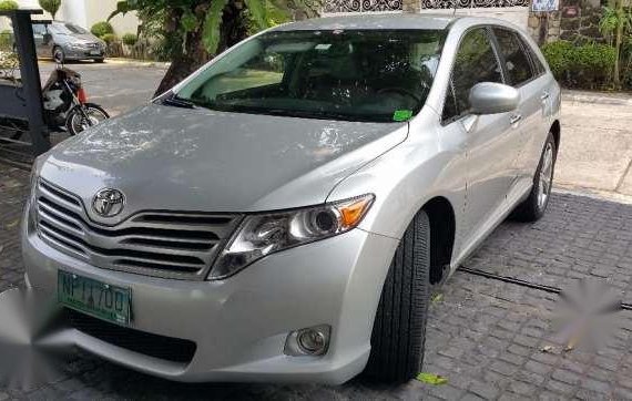 Toyota Venza 3.5 V6 2009 Silver AT For Sale