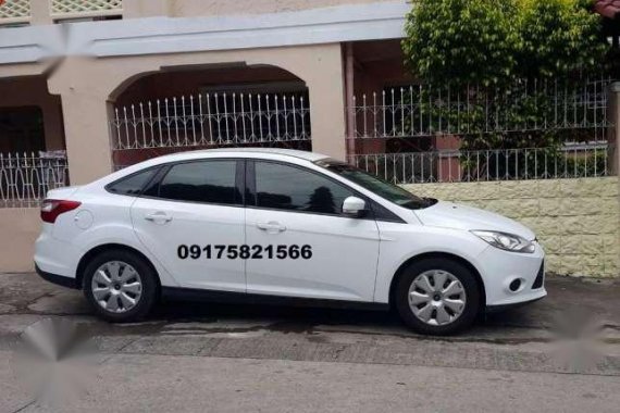 Ford Focus 2014 1.6 AT White For Sale