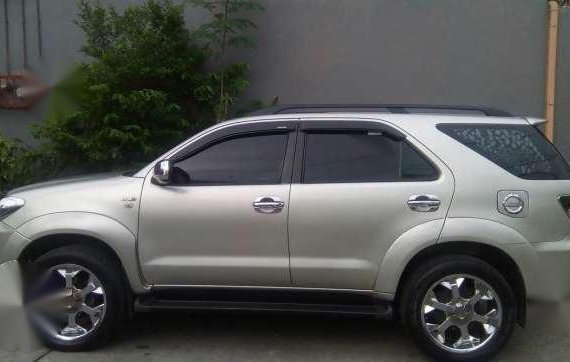 Toyota fortuner G d4d 2.5 diesel fresh for sale 